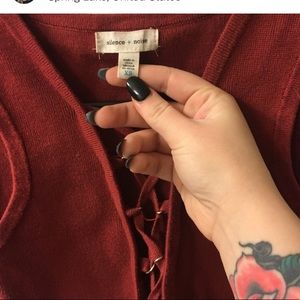 Cropped lace up tank